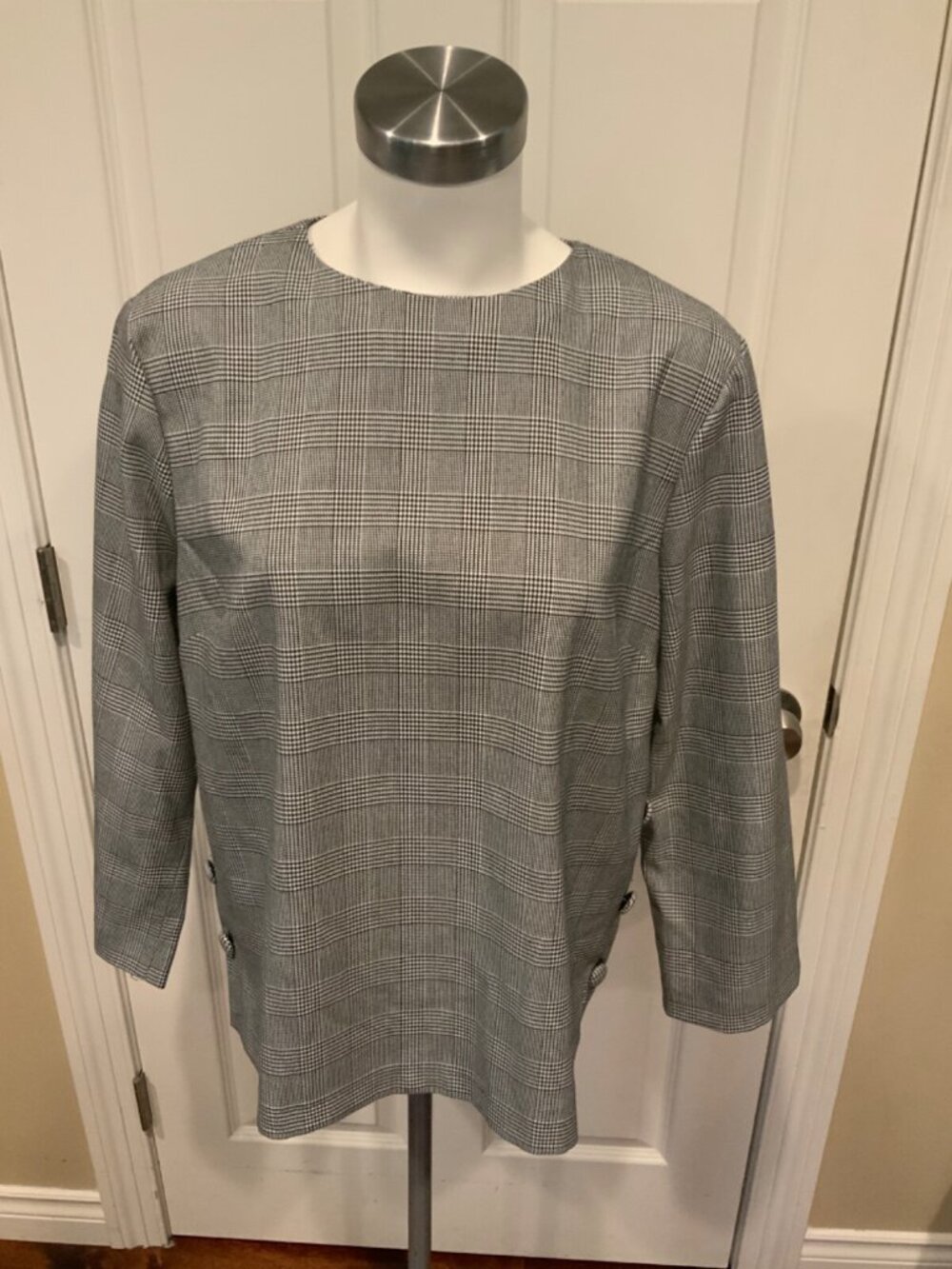 Zara Black & White Glen Plaid Check W/ Side Button Top, Size Medium